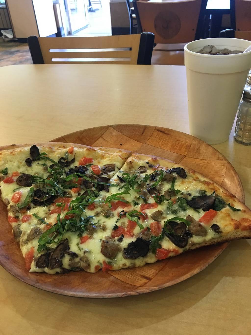 Tour De Pizza | restaurant | 1416, 212 37th Ave N, St. Petersburg, FL 33704, USA | 7278985555 OR +1 727-898-5555