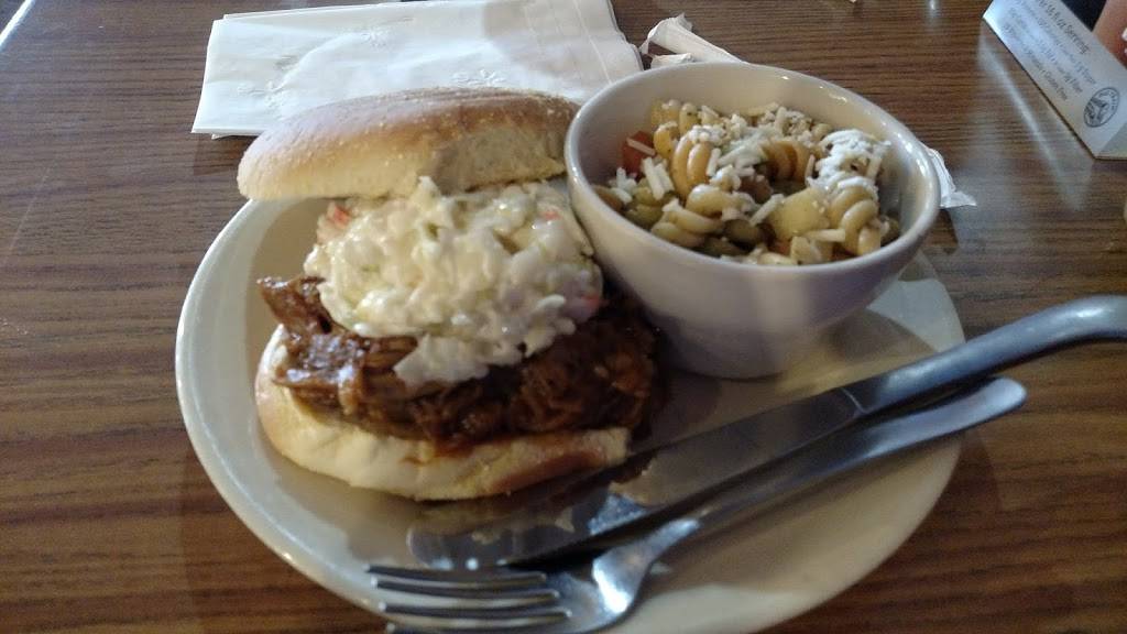 Cafe Royal | cafe | 1451 S Memorial Dr, New Castle, IN 47362, USA | 7655930454 OR +1 765-593-0454