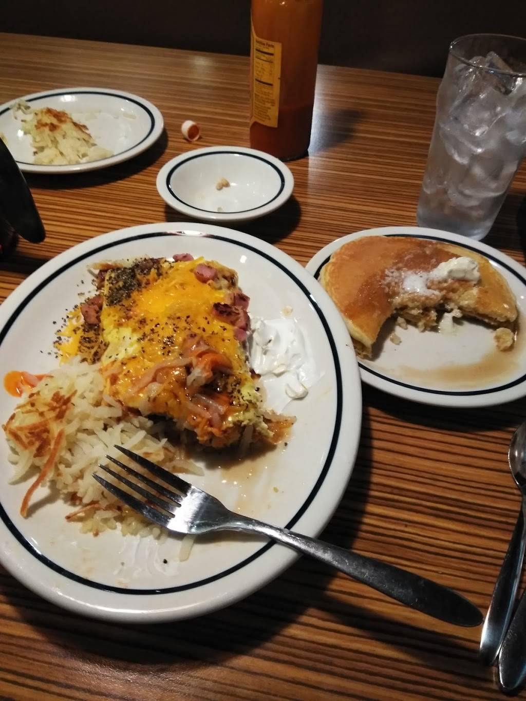 IHOP | restaurant | 11855 E Kellogg Dr N, Wichita, KS 67207, USA | 3166527251 OR +1 316-652-7251