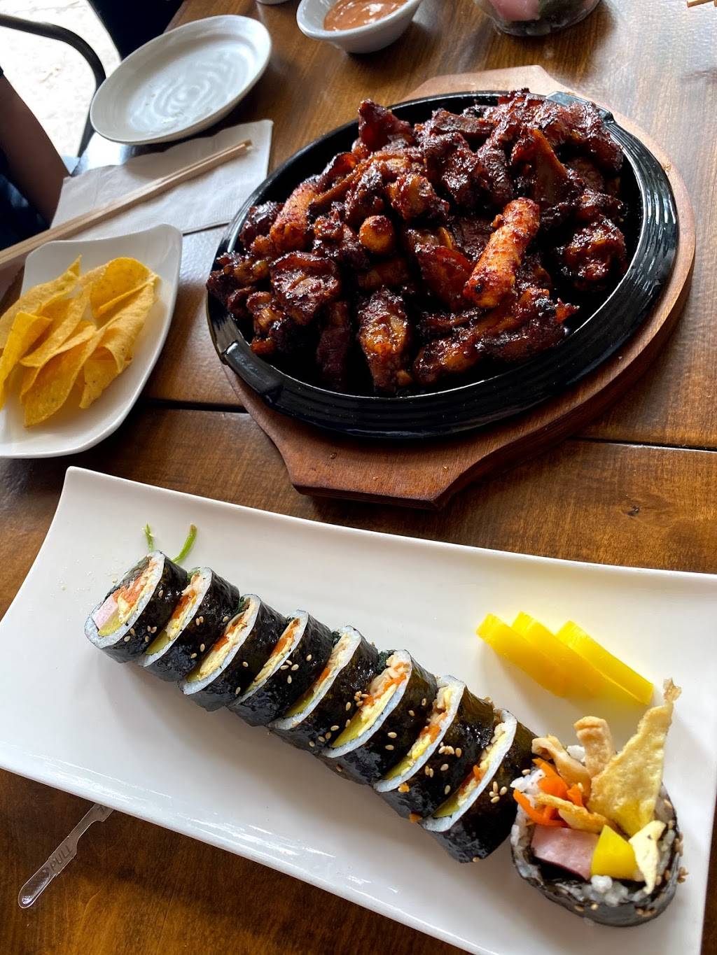 Crescent Pocha | restaurant | 38-40 Crescent St, Queens, NY 11101, USA | 7183922509 OR +1 718-392-2509