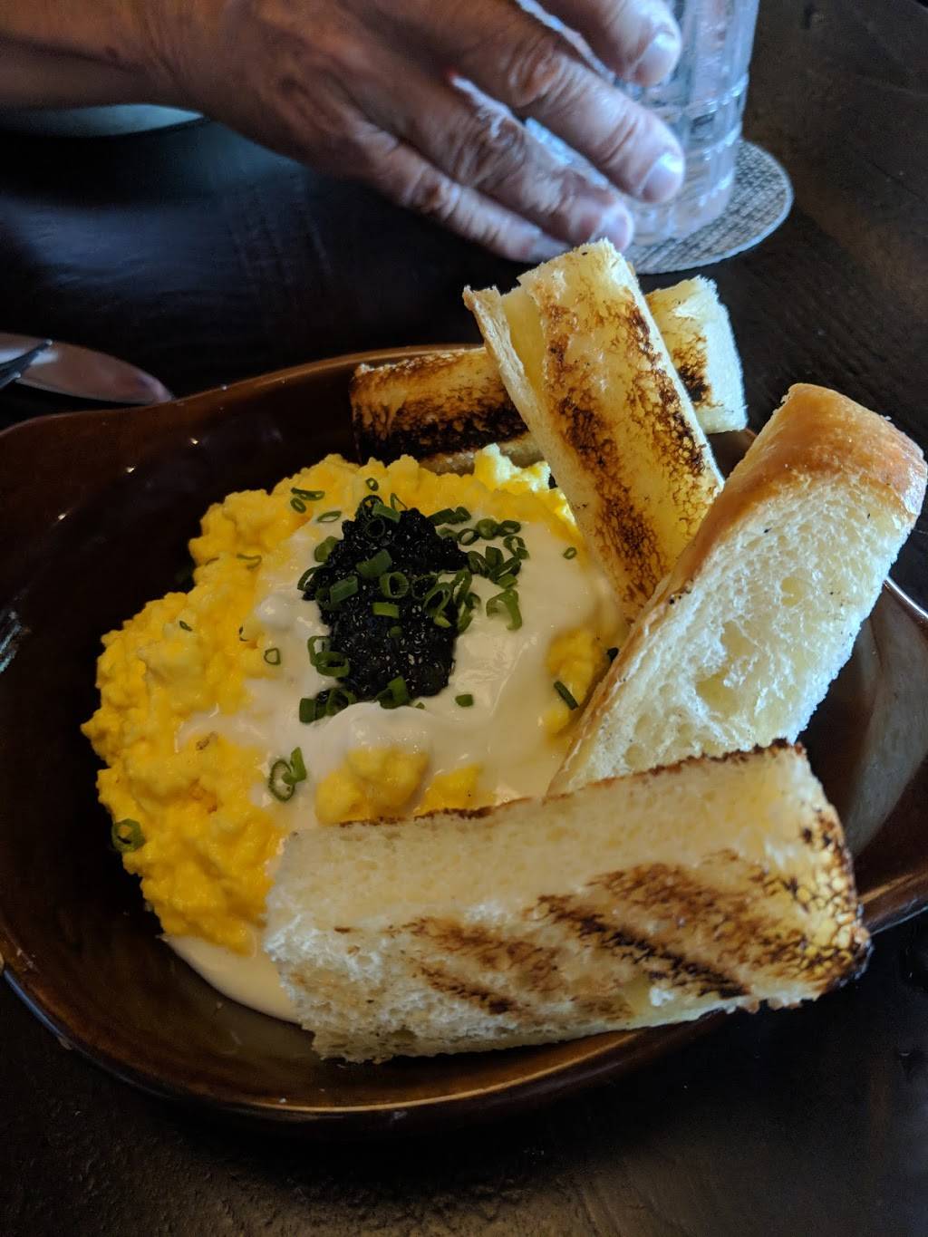 Arnettes Chop Shop | restaurant | 2700 Apple Valley Rd NE, Brookhaven, GA 30319, USA | 4049690701 OR +1 404-969-0701