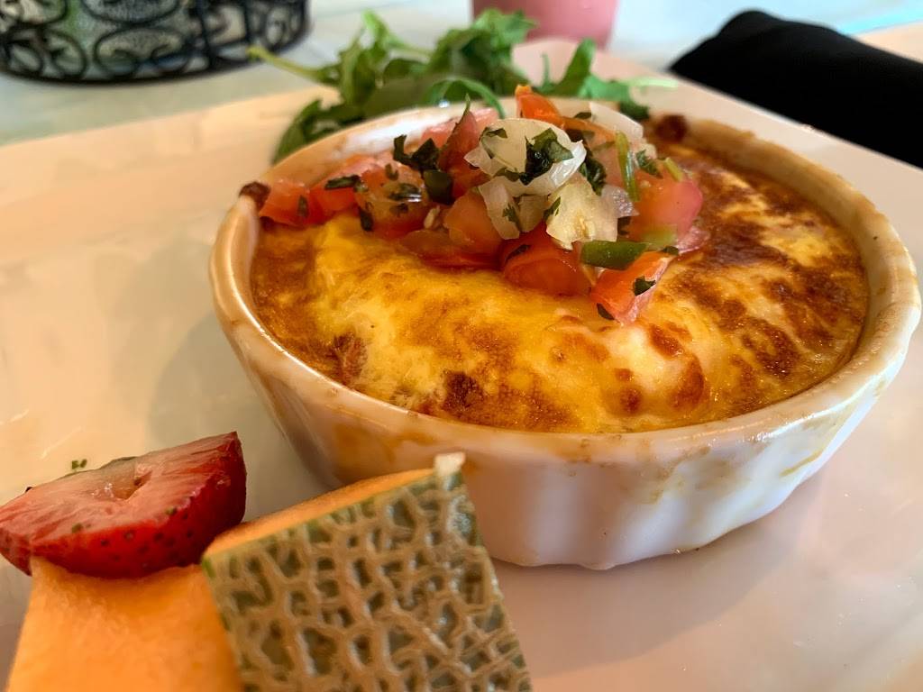 Carolina Coffee & Crumbs | restaurant | 101 Pope Ave, Hilton Head Island, SC 29928, USA | 8433424800 OR +1 843-342-4800