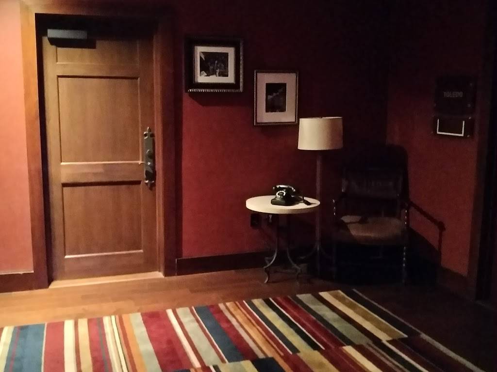 Tropicana Pool Cafe | restaurant | 7000 Hollywood Blvd, Los Angeles, CA 90028, USA | 3234667000 OR +1 323-466-7000