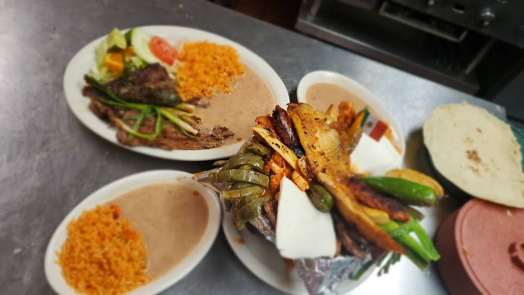 La Macarena restaurante | restaurant | 4700s 900 E, Salt Lake City, UT 84117, USA | 8012621300 OR +1 801-262-1300