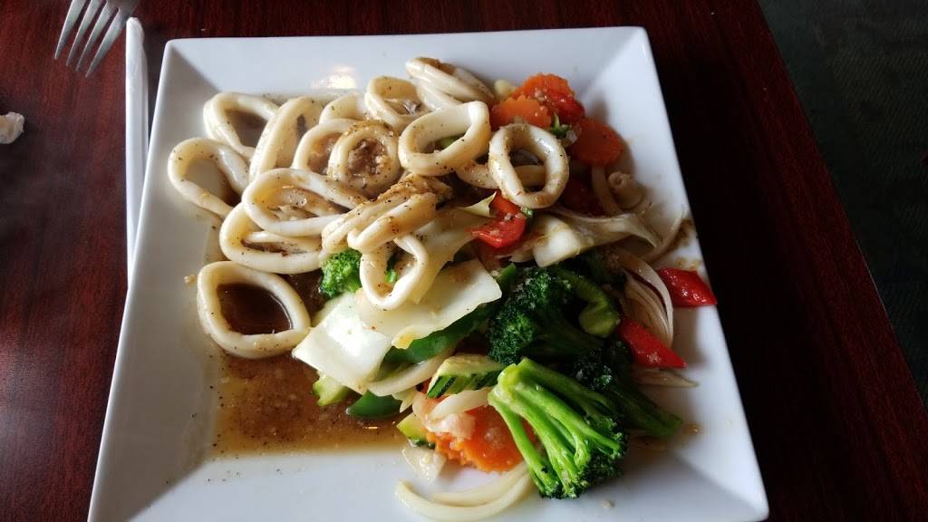 Raan Thai | restaurant | 203 Terry Rd, Smithtown, NY 11787, USA | 6316565887 OR +1 631-656-5887