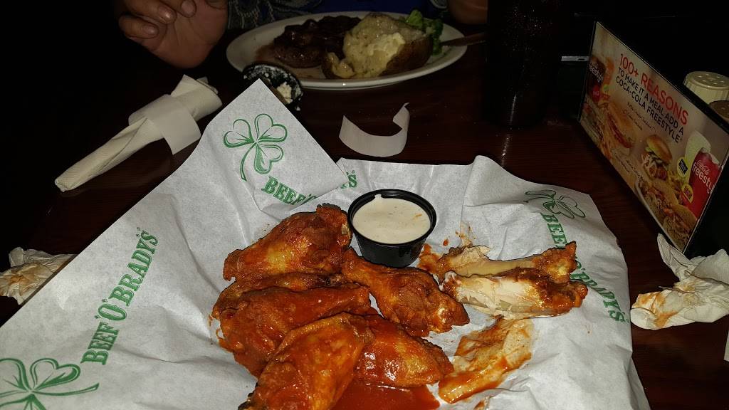 Beef O Bradys | restaurant | 7050 NW 140th St, Chiefland, FL 32626, USA | 3524939664 OR +1 352-493-9664