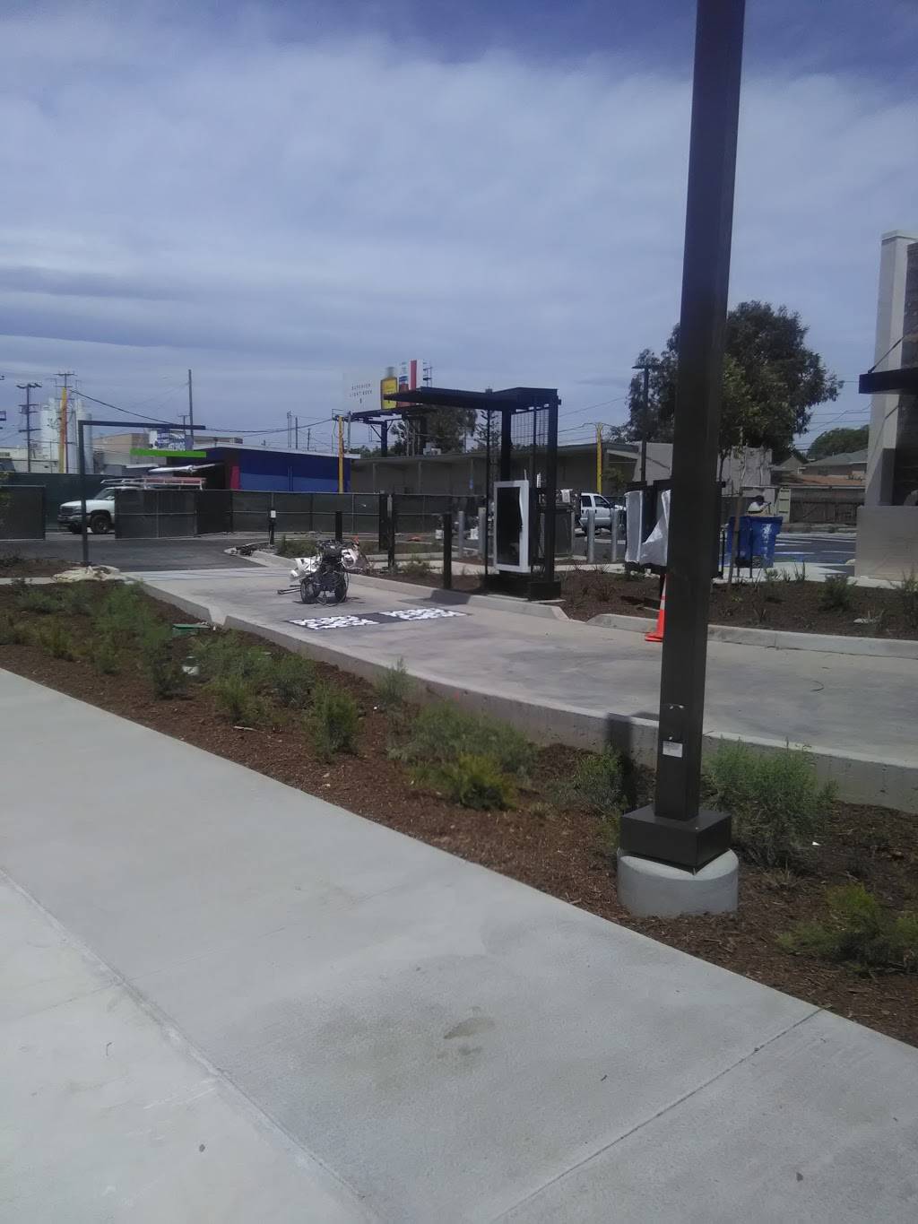 Starbucks | cafe | 21176 S Western Ave, Torrance, CA 90501, USA | 3105027735 OR +1 310-502-7735