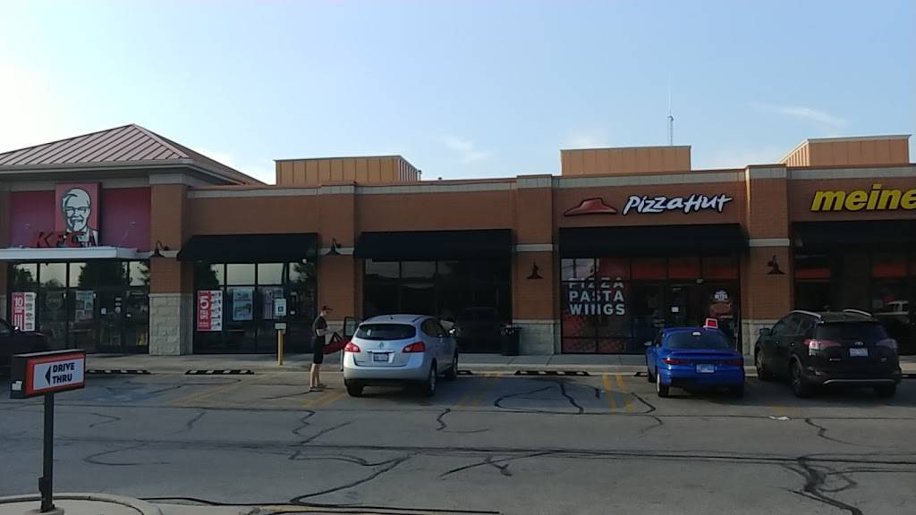 Pizza Hut | restaurant | 299 S Schmale Rd, Carol Stream, IL 60188, USA | 6306820455 OR +1 630-682-0455