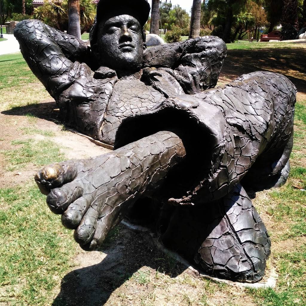 19th Hole | restaurant | 42305 Washington St A, Palm Desert, CA 92211, USA | 7607726696 OR +1 760-772-6696