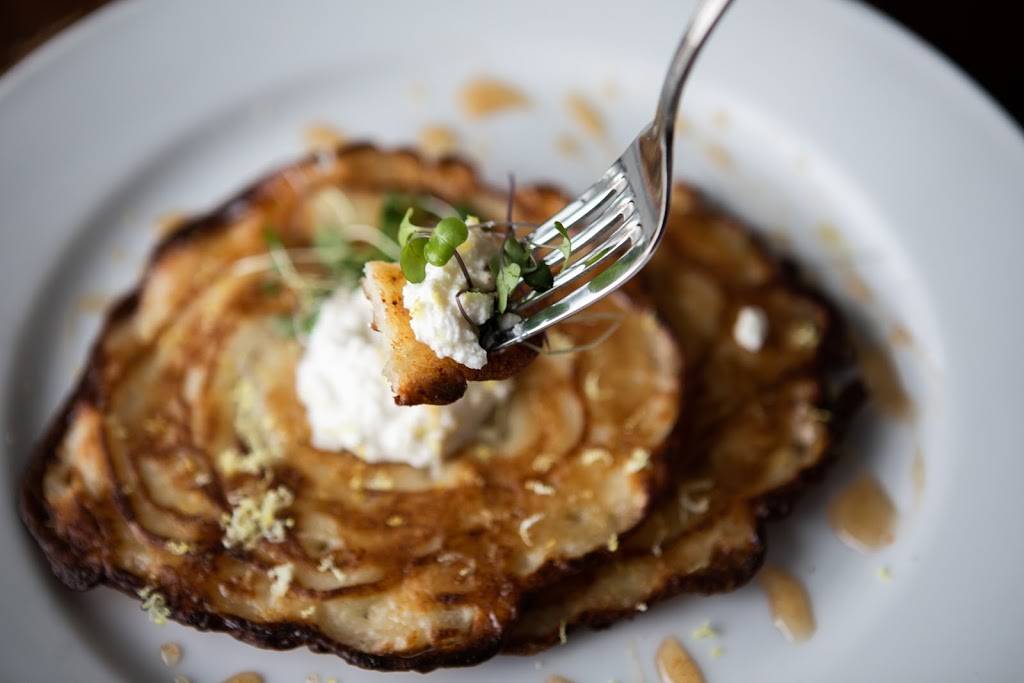 NOSH Restaurant & Bar | restaurant | 267 VT-100, West Dover, VT 05356, USA | 8024648600 OR +1 802-464-8600