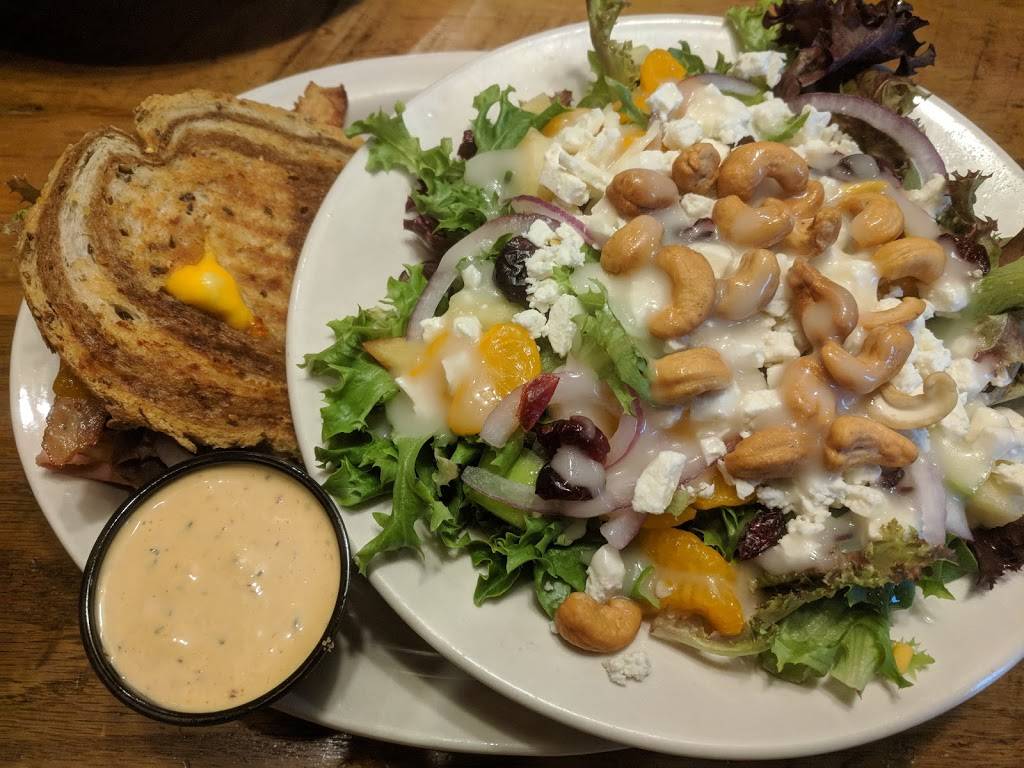 Duffers | restaurant | 39 W 2nd St, Fredericktown, OH 43019, USA | 7406942561 OR +1 740-694-2561