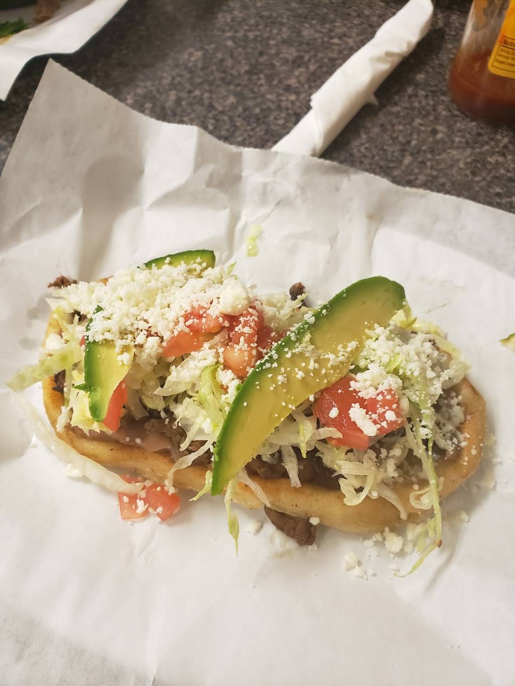 Taqueria Victoria | restaurant | 2740 Valwood Pkwy, Farmers Branch, TX 75234, USA | 9726200775 OR +1 972-620-0775