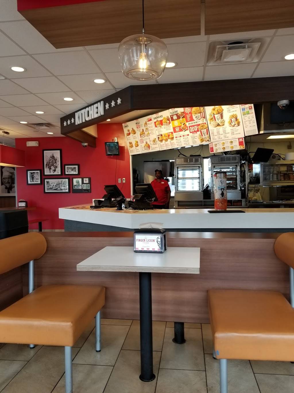 KFC | restaurant | 3930 FL-109 W, Jacksonville, FL 32217, USA | 9047372252 OR +1 904-737-2252
