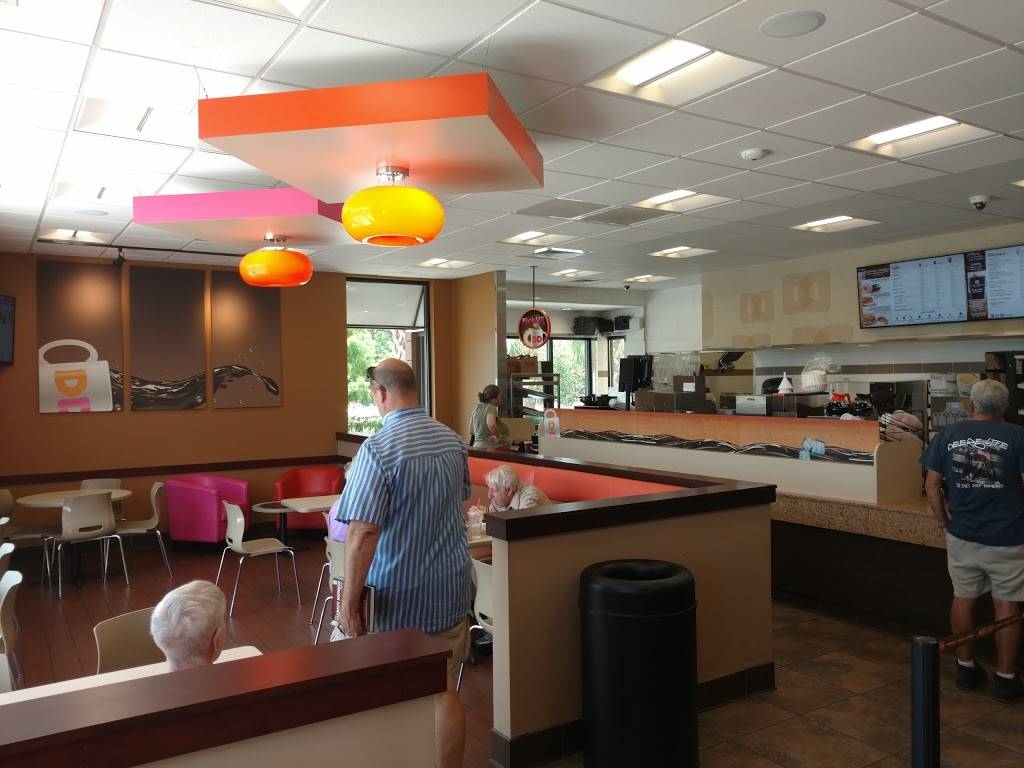 Dunkin | bakery | 825 27th Ave, Vero Beach, FL 32960, USA | 7725647455 OR +1 772-564-7455