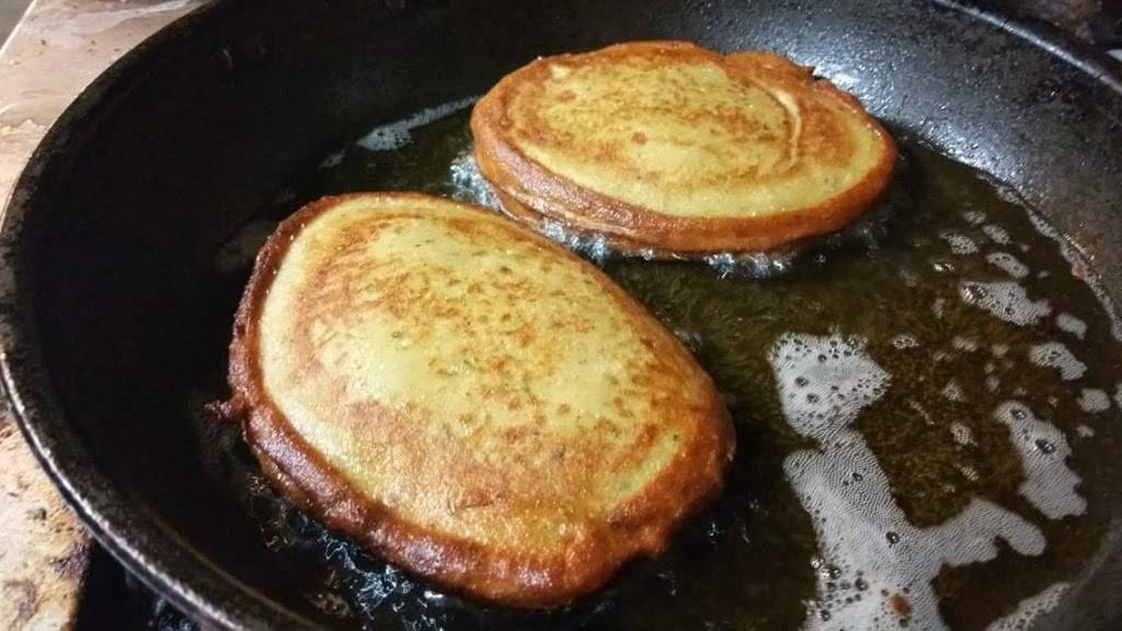 Tienda Y Restaurant Sabor Catracho | restaurant | 2220 Highland Rd B, Dallas, TX 75228, USA | 9728035017 OR +1 972-803-5017