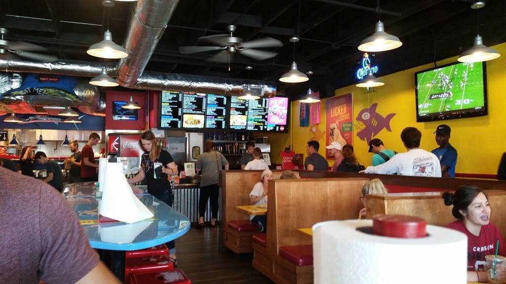 Fuzzys Taco Shop | restaurant | 752 Asp Ave, Norman, OK 73069, USA | 4057011000 OR +1 405-701-1000