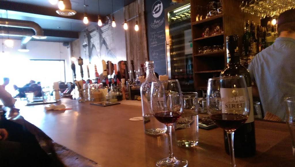 Le Baboune Bar Tapas | restaurant | 104 Rue Marchand, Drummondville, QC J2C 4M9, Canada | 8198500607 OR +1 819-850-0607