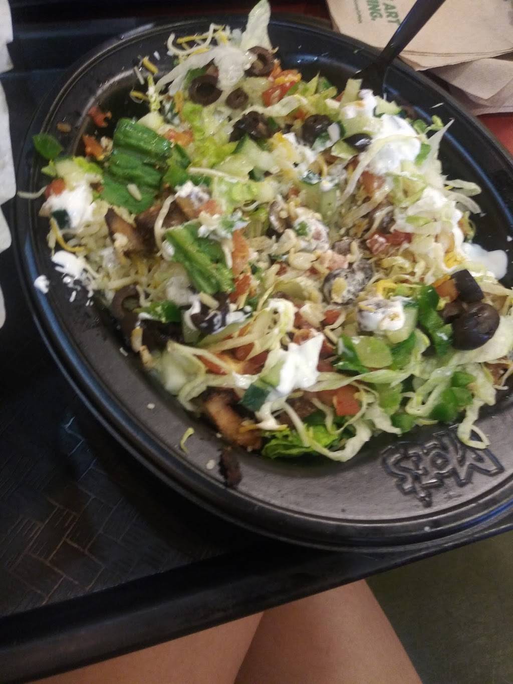 Moes Southwest Grill | restaurant | 256 Daniel Webster Hwy, Nashua, NH 03060, USA | 6038880664 OR +1 603-888-0664