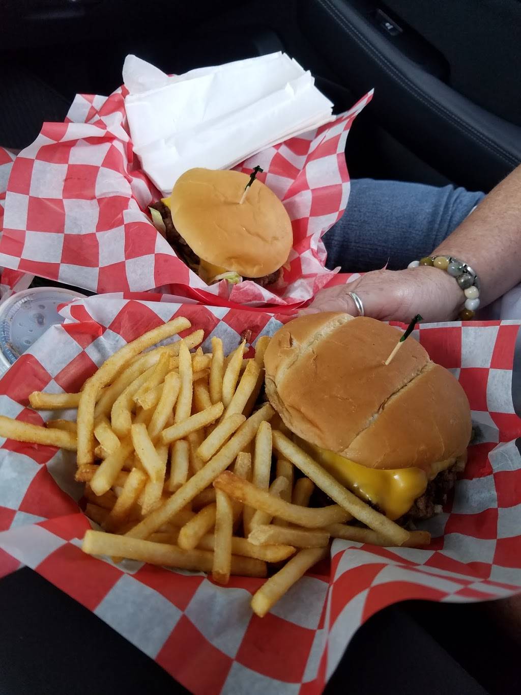 50s Drive-In Inc. | restaurant | 8510 M-140, South Haven, MI 49090, USA | 2696371954 OR +1 269-637-1954