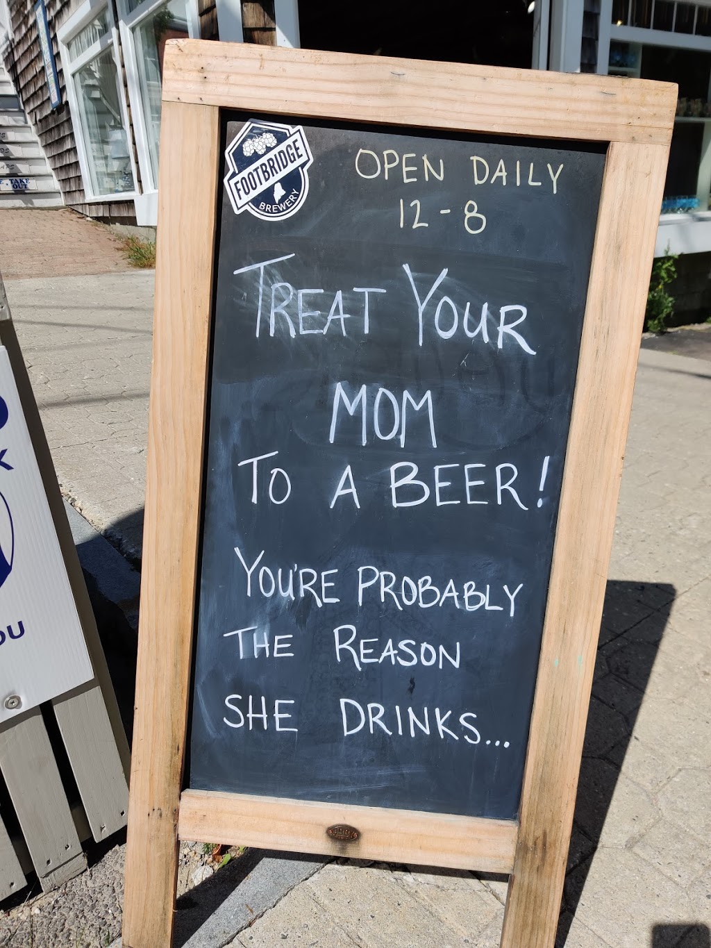 Footbridge Brewery | restaurant | 25 Granary Way, Boothbay Harbor, ME 04538, USA | 2073523007 OR +1 207-352-3007