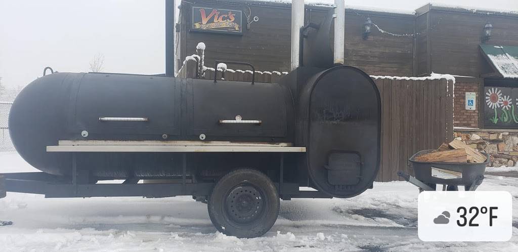 Vics Pit Stop | restaurant | 5311 Corunna Rd, Flint, MI 48532, USA | 8107337633 OR +1 810-733-7633