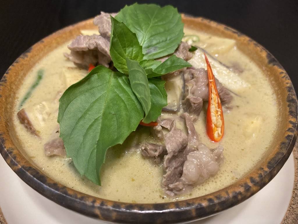 Rooster Thai Sushi | restaurant | 10730 US-19 Suite 15, Port Richey, FL 34668, USA | 7272339003 OR +1 727-233-9003