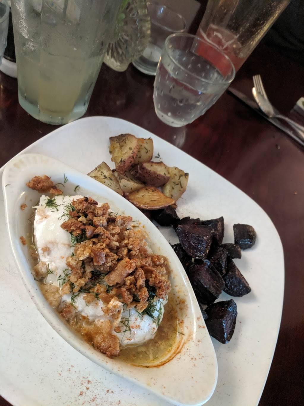 Savory Maine Dining & Provisions | restaurant | 11 Water St, Damariscotta, ME 04543, USA | 2075632111 OR +1 207-563-2111