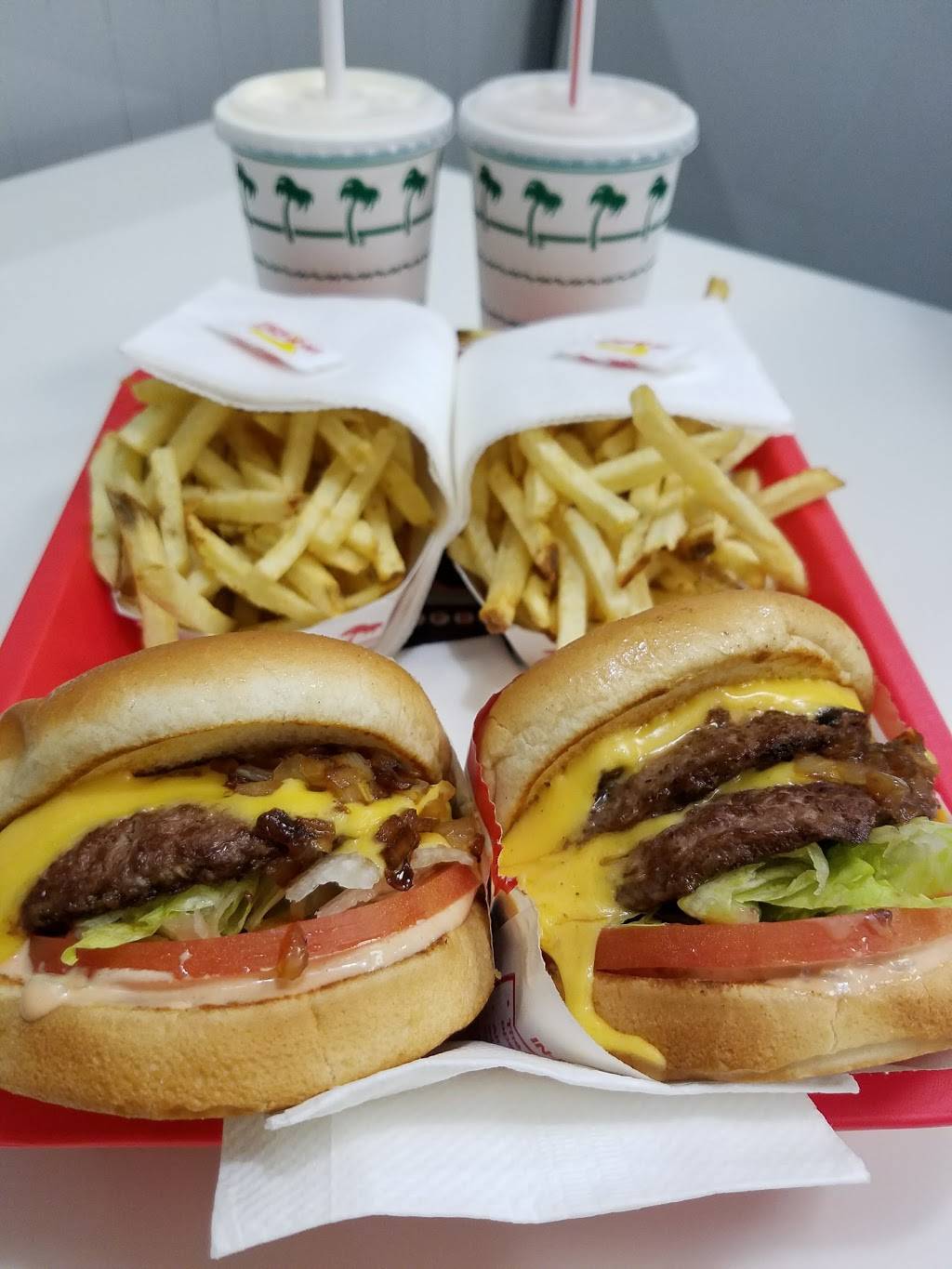 In-N-Out Burger | restaurant | 2235 S Mountain Ave, Ontario, CA 91761, USA | 8007861000 OR +1 800-786-1000