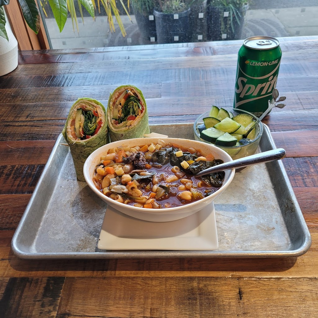 Freds Bistro | restaurant | 516 S Trade St #102, Amity, OR 97101, USA | 5038833735 OR +1 503-883-3735