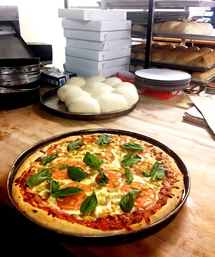 Island Fresh Pizza & Subs | restaurant | 395 State Rd, Vineyard Haven, MA 02568, USA | 5083382764 OR +1 508-338-2764