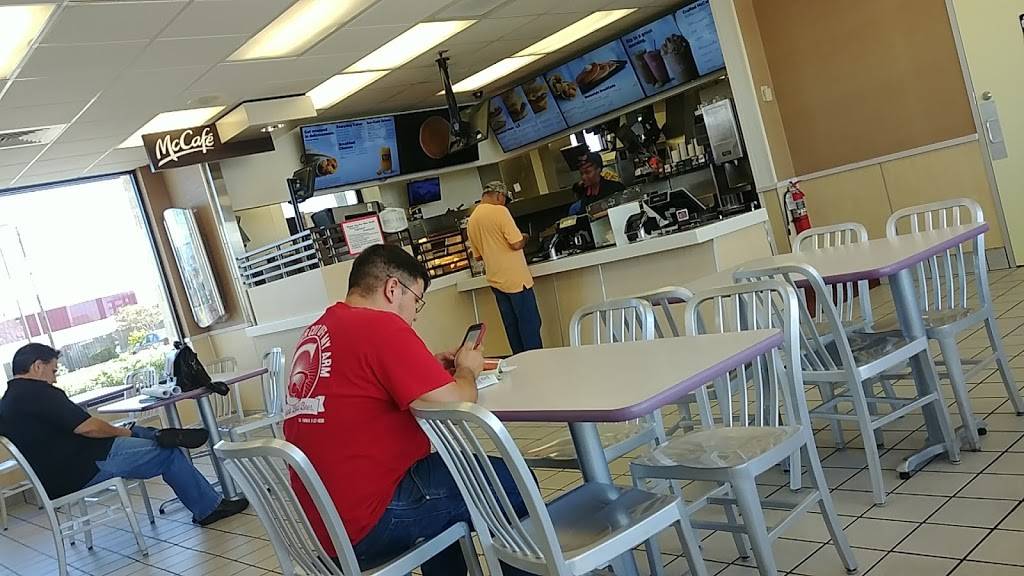 McDonalds | cafe | 1229 Waldron Rd, Flour Bluff, TX 78418, USA | 3619397907 OR +1 361-939-7907