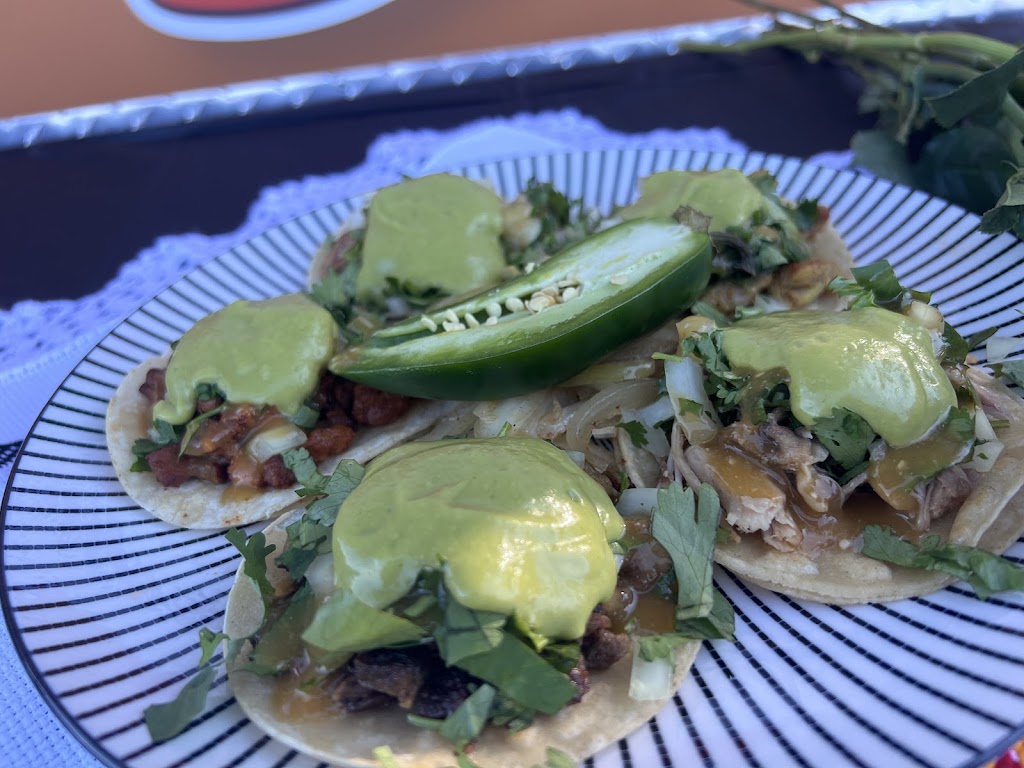 Los 3 Hermanos Food Truck | restaurant | 20630 8th St E, Sonoma, CA 95476, USA | 7077215907 OR +1 707-721-5907