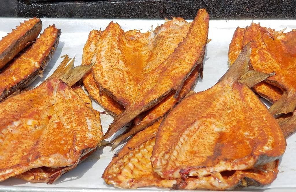 Sims Smoked Barbecue & Seafood | restaurant | 12008 E Dr Martin Luther King Jr Blvd, Seffner, FL 33584, USA | 8139221641 OR +1 813-922-1641