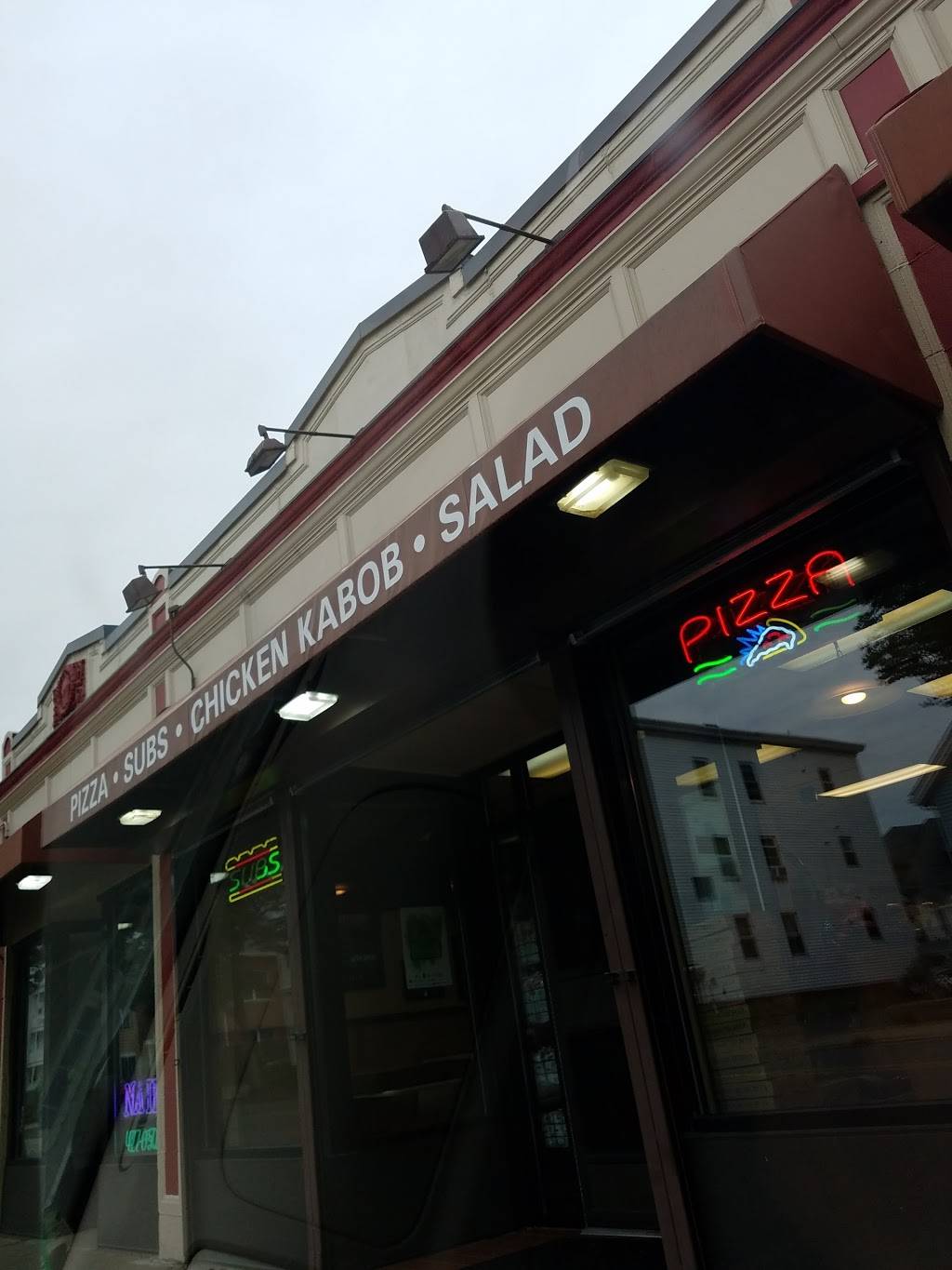 Giovannis Pizza & Roast Beef | meal takeaway | 4806, 15 Lewis St, Lynn, MA 01902, USA | 7815981418 OR +1 781-598-1418