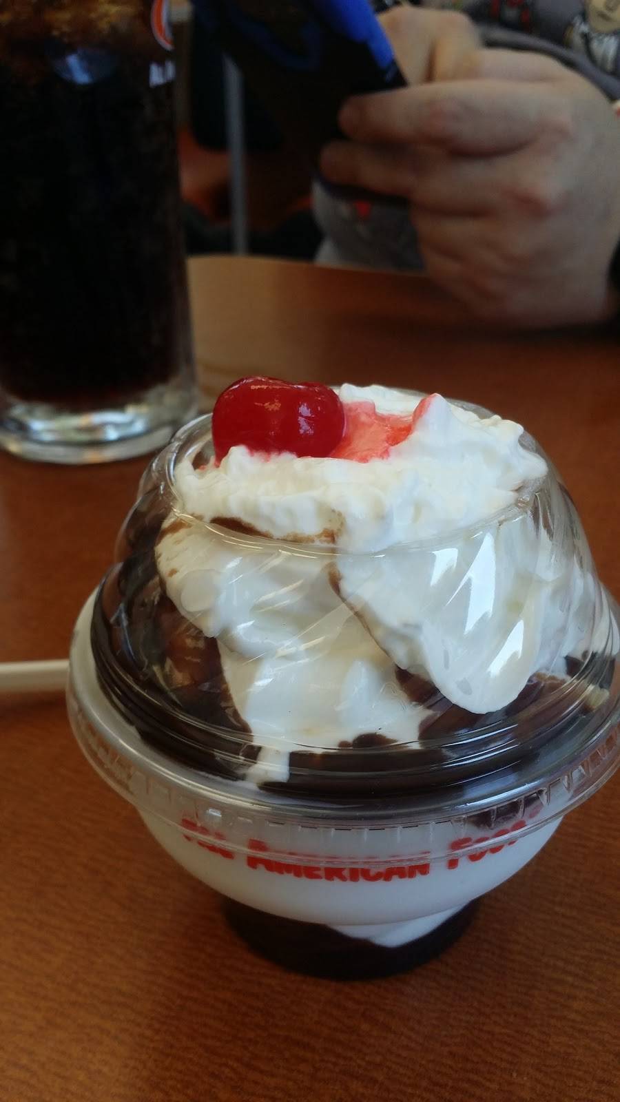 A&W | restaurant | 3144 S Bascom Ave, San Jose, CA 95124, USA | 4083710944 OR +1 408-371-0944