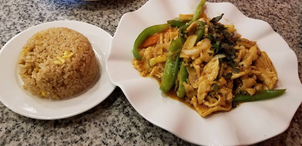 Iron Wok | restaurant | 33 Rector St, Bryson City, NC 28713, USA | 8284889553 OR +1 828-488-9553