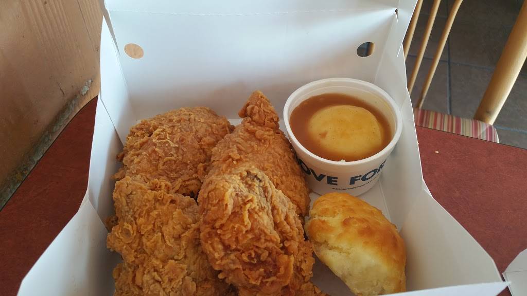 Churchs Chicken | restaurant | 8658 Woodman Ave, Arleta, CA 91331, USA | 8188914733 OR +1 818-891-4733