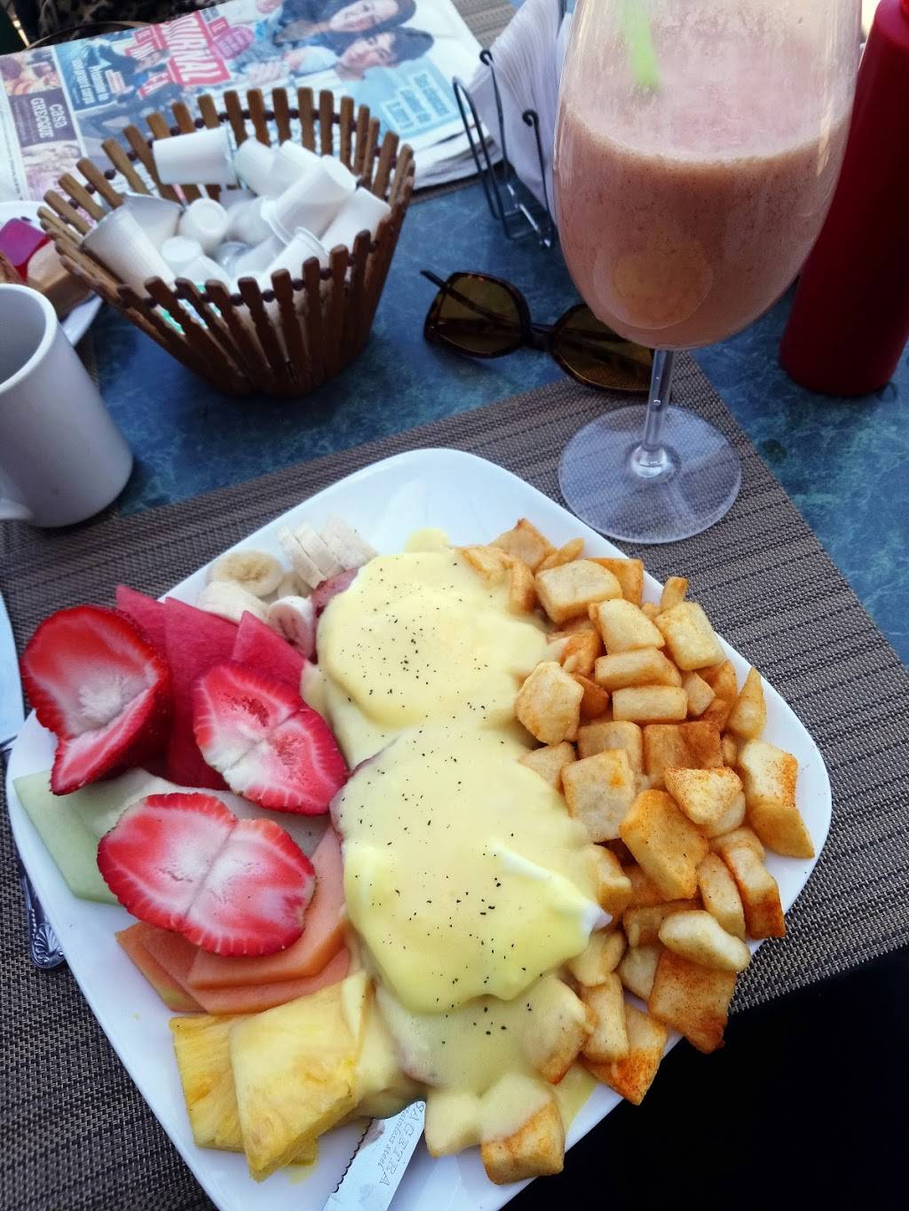 Restaurant Déjeuner La Terrasse | restaurant | 5077 Av Bannantyne, Verdun, QC H4G 1G2, Canada | 5147687555 OR +1 514-768-7555