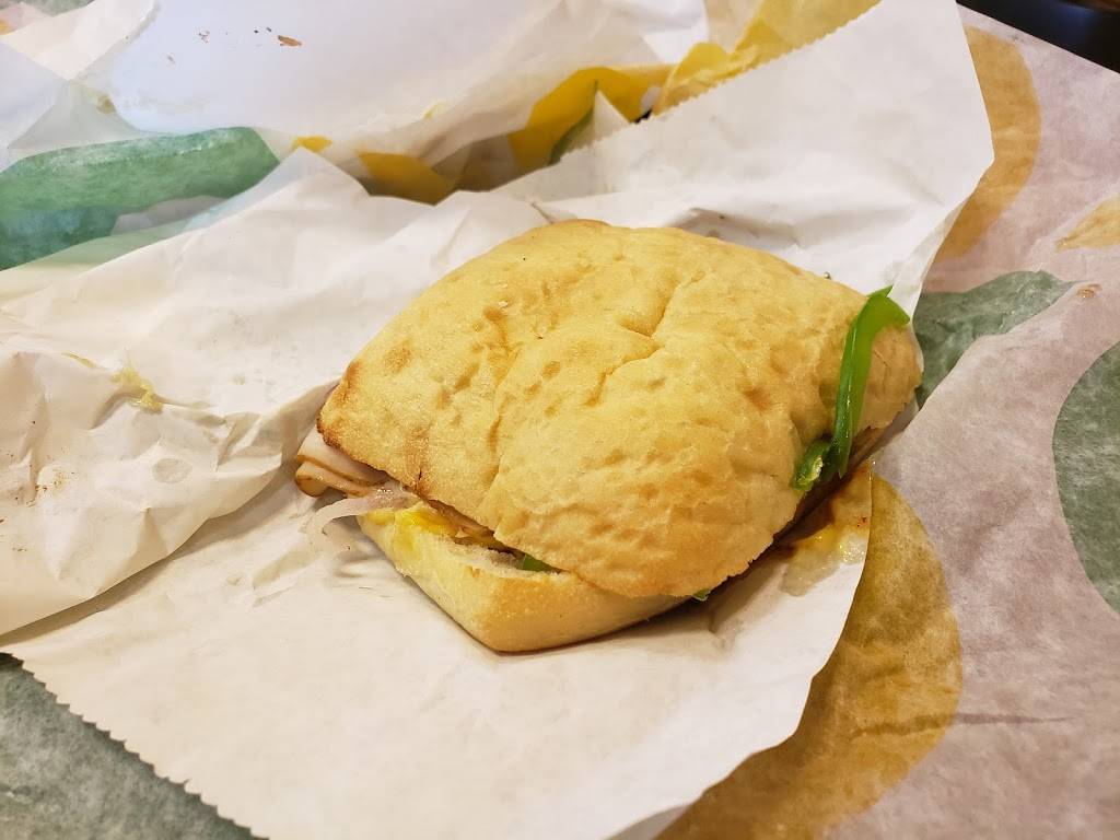 Subway | restaurant | 25 Main St N, Brampton, ON L6X 1M8, Canada | 9054577979 OR +1 905-457-7979