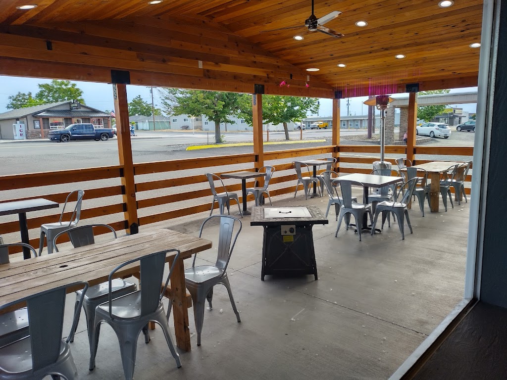 The Bridge Bistro & Brews | restaurant | 1501 6th St, Umatilla, OR 97882, USA | 5419224112 OR +1 541-922-4112