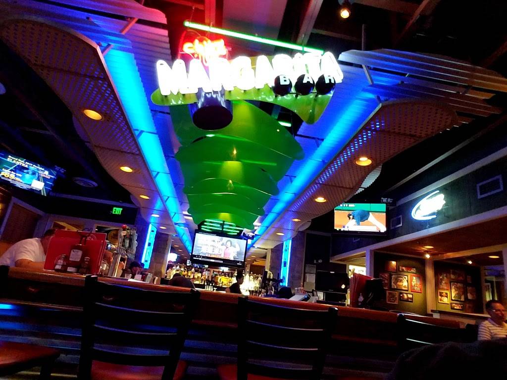 Chilis Grill & Bar | meal takeaway | 1480 S Randall Rd, Algonquin, IL 60102, USA | 8478549955 OR +1 847-854-9955