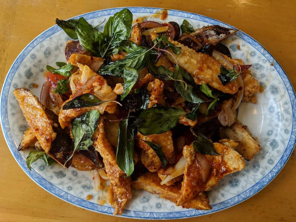 Tuptim Thai Cuisine | restaurant | 4896 Washtenaw Ave, Ypsilanti, MI 48197, USA | 7345285588 OR +1 734-528-5588