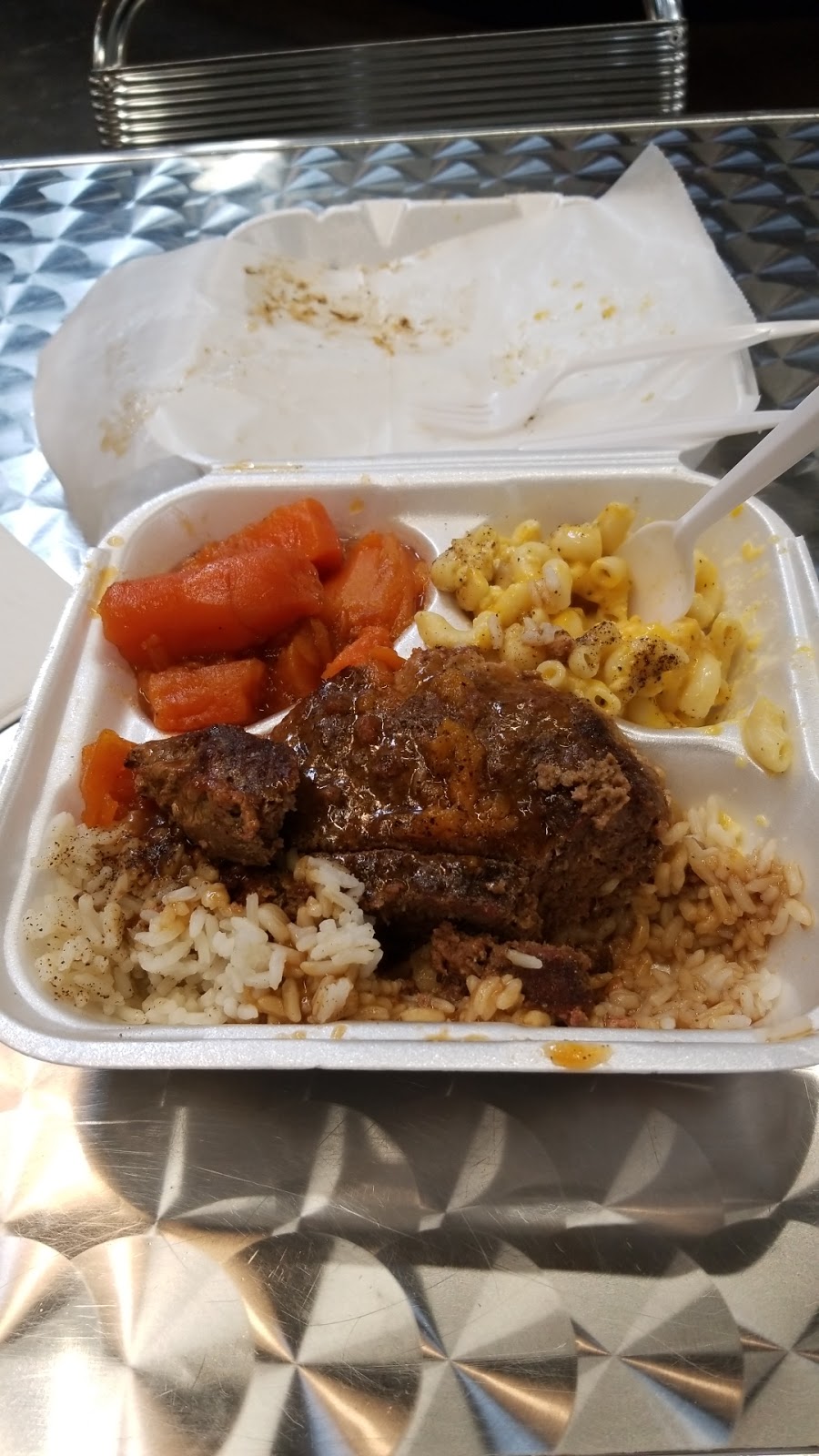 Metro Deli & Soul Food | restaurant | 209 Edgewood Ave SE, Atlanta, GA 30303, USA | 4045810271 OR +1 404-581-0271