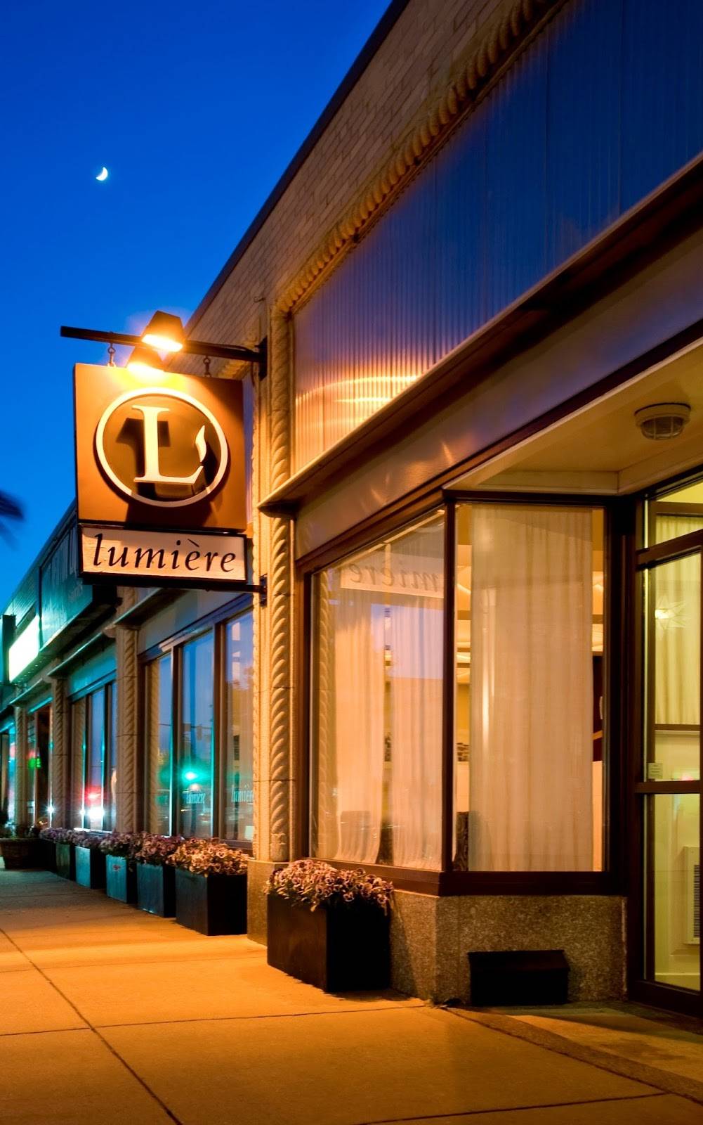 Lumiere Restaurant | restaurant | 1293 Washington St, West Newton, MA 02465, USA | 6172449199 OR +1 617-244-9199