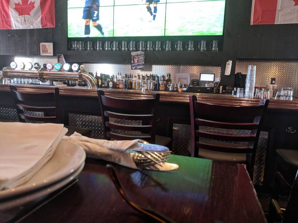 Chucks Roadhouse Bar & Grill | restaurant | 9 Jim Kimmett Blvd, Napanee, ON K7R 0B3, Canada | 6133546200 OR +1 613-354-6200