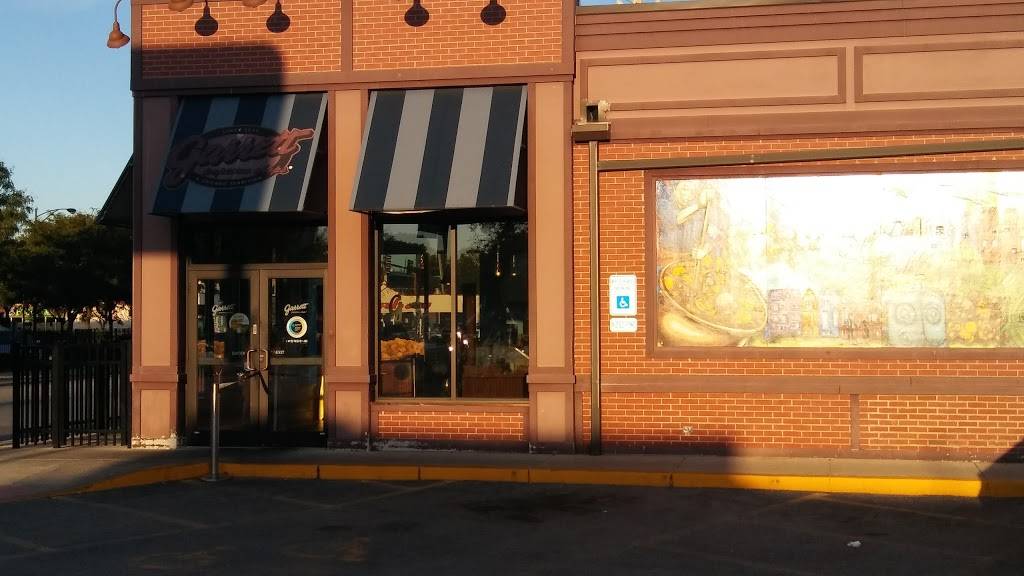 Garrett Popcorn Shops | meal takeaway | 737 E 87th St, Chicago, IL 60619, USA | 8884767267 OR +1 888-476-7267