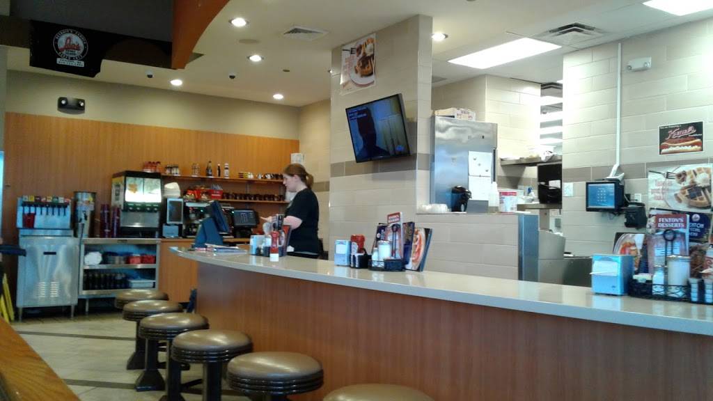 Leos Coney Island | restaurant | 15010 Silver Pkwy, Fenton, MI 48430, USA | 8106208400 OR +1 810-620-8400