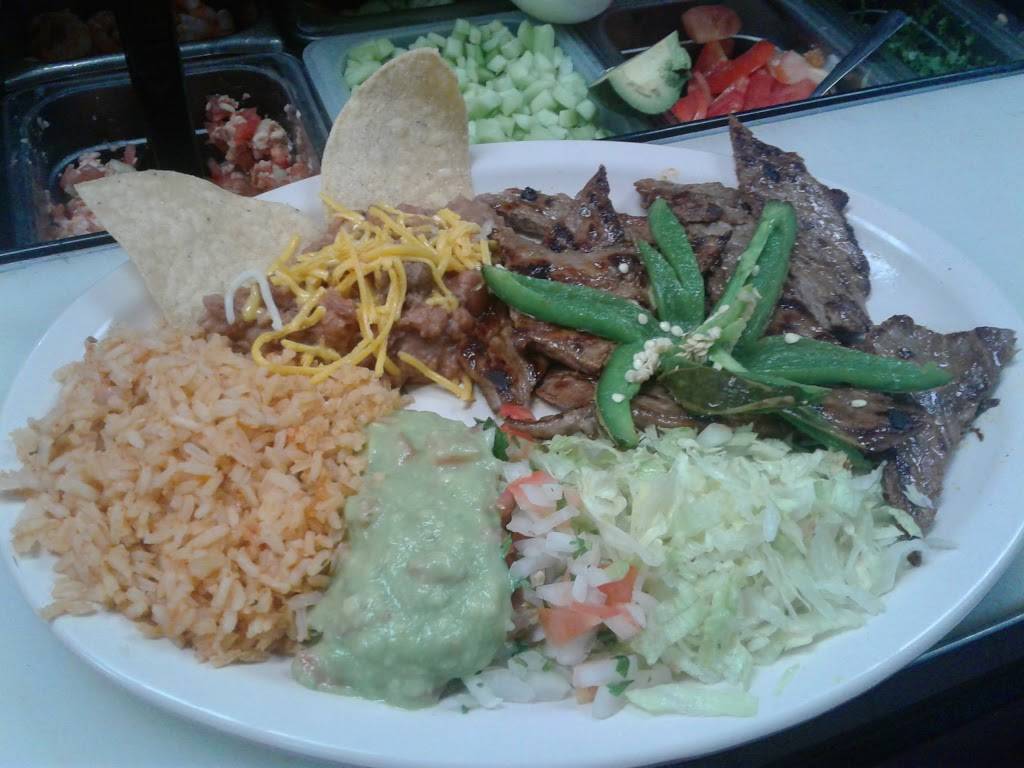 Los Armandos | restaurant | 5820 W McDowell Rd, Phoenix, AZ 85035, USA | 6023531135 OR +1 602-353-1135