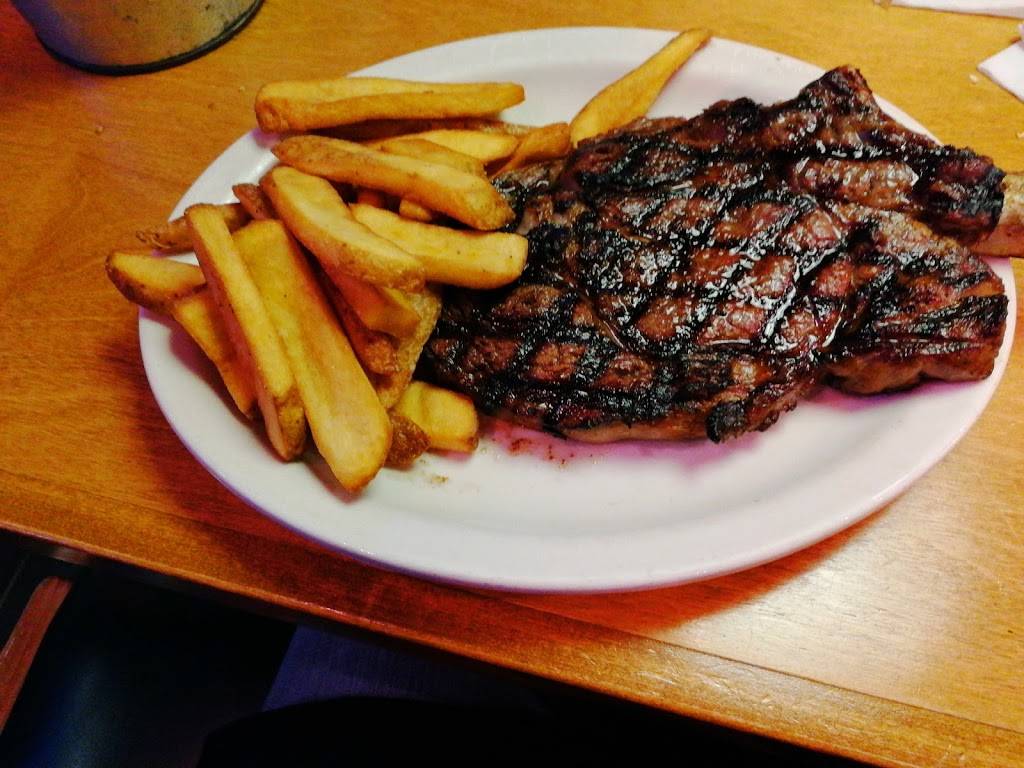 Texas Roadhouse | restaurant | 74 Newtown Rd, Danbury, CT 06810, USA | 2037309176 OR +1 203-730-9176