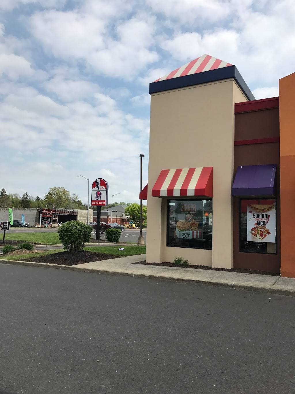 Taco Bell | meal takeaway | 265 E Street Rd, Feasterville-Trevose, PA 19053, USA | 2153223040 OR +1 215-322-3040